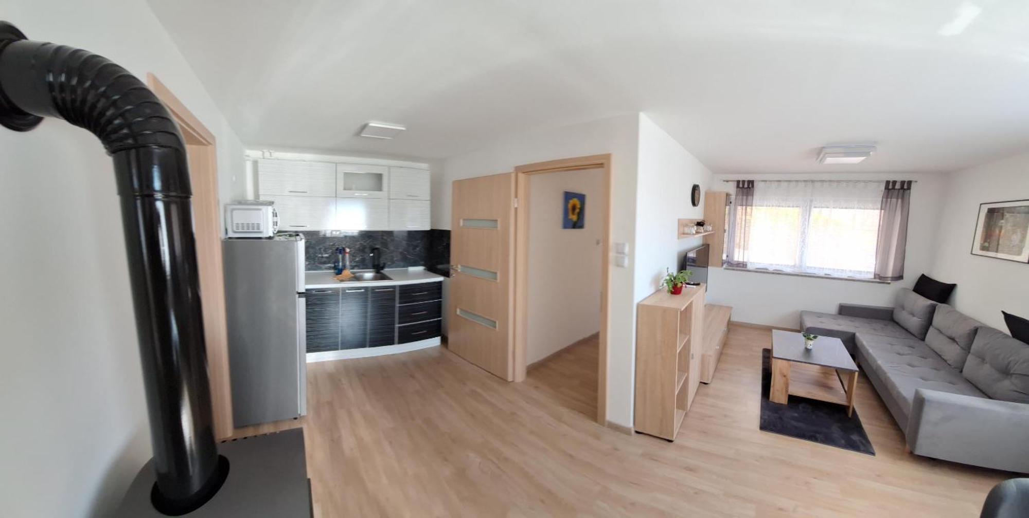 Apartment Belka Есенице Экстерьер фото