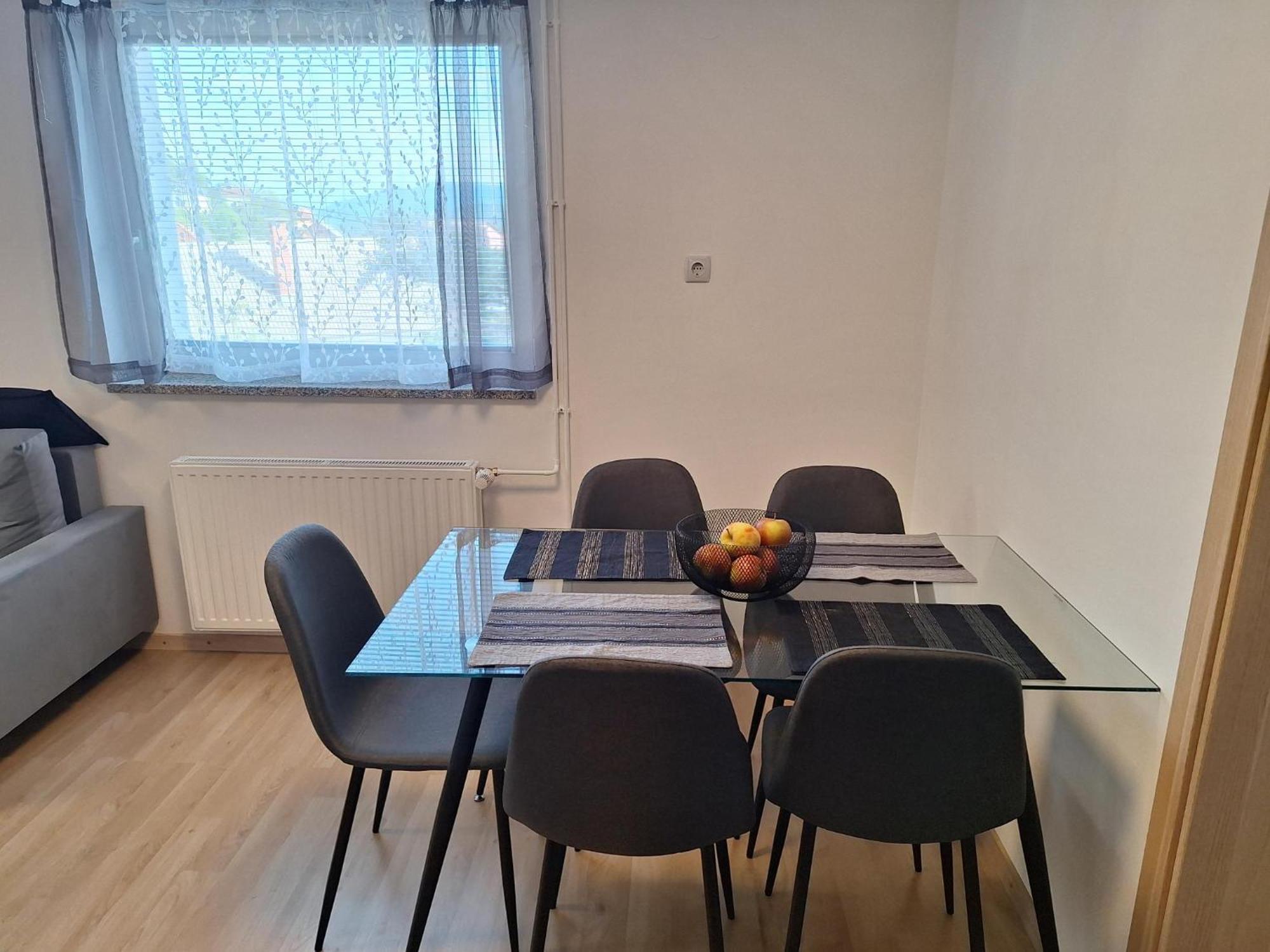 Apartment Belka Есенице Экстерьер фото